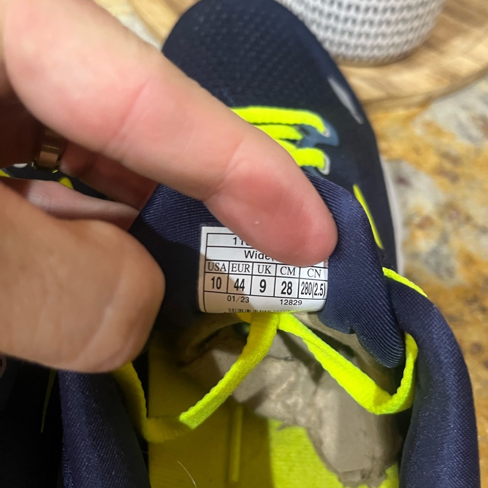 Brooks Ghost 15 size 10 - Picture 6 of 9